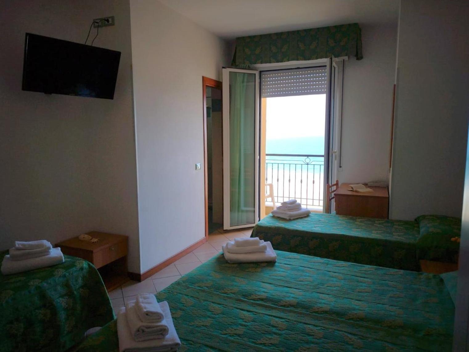 Hotel Belvedere Misano Adriatico Εξωτερικό φωτογραφία
